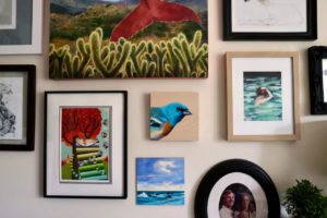 Lazuli bunting on wall